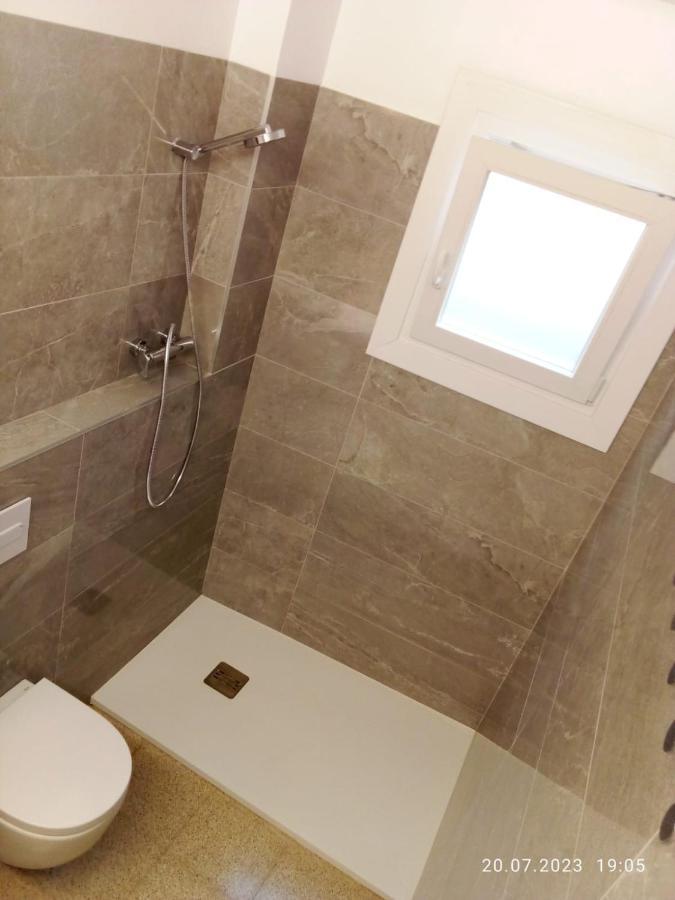 2 Bedroom Large Modern Apartment In Blanes Old Town 50M From The Beach! Экстерьер фото